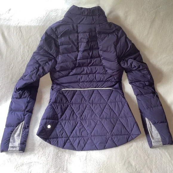 Lululemon Fluffed Up JacketNightfallSize 6